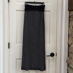 Perfect Condition Max Studio Maxi Skirt - S - Black and White
